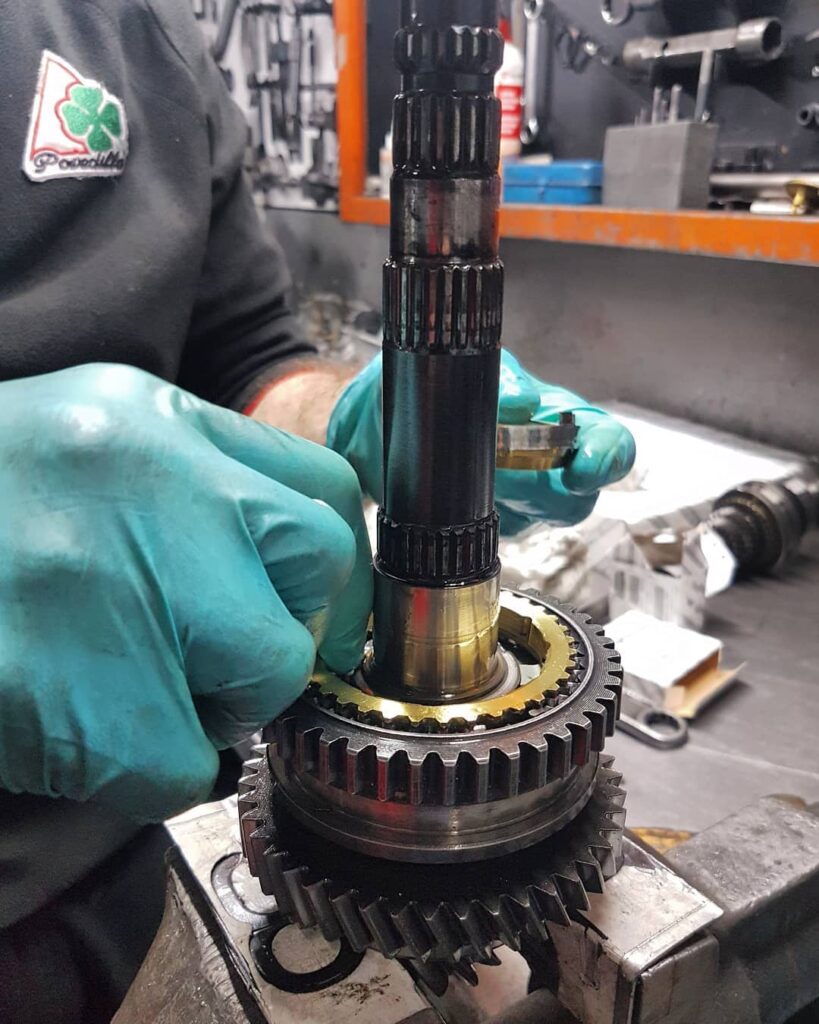 Recambios y repuestos originales Alfa Romeo en Madrid - Talleres Povedilla