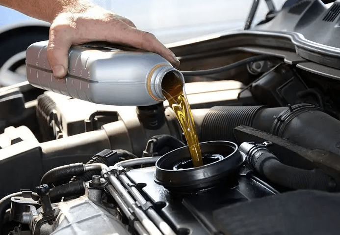 Cambio de aceite y filtros Alfa Romeo en Madrid - Talleres Povedilla